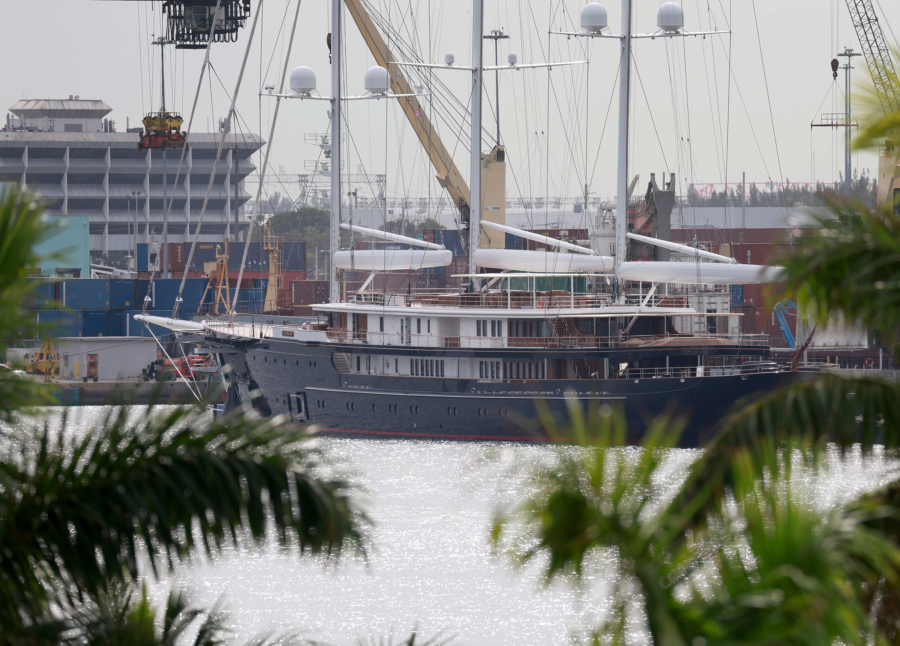 Jeff Bezos’ superyacht “Koru”