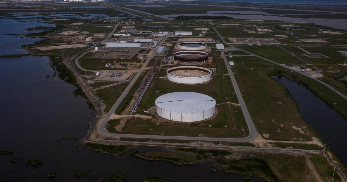White House taps Strategic Petroleum Reserve