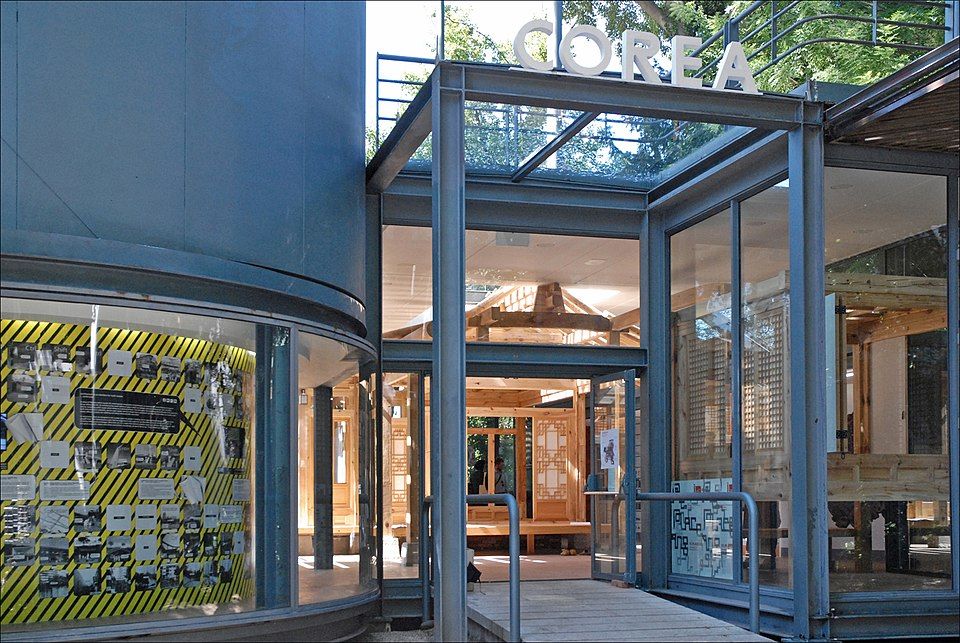South Korea’s permanent pavilion in the Giardini. 