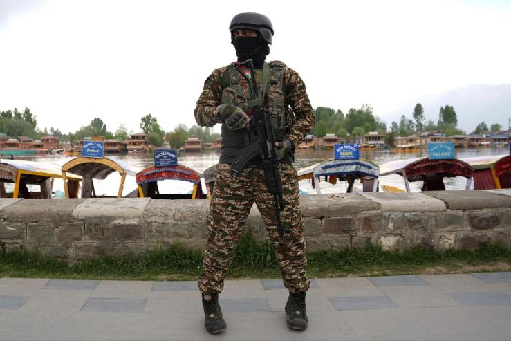 An Indian security guard in Kashmir