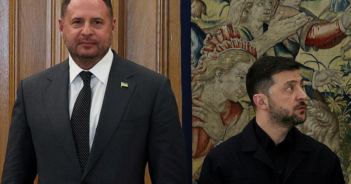 Zelenskyyâs powerful chief of staff resigns amid corruption probe