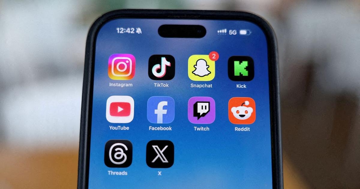 Countries push social media bans for children despite weak evidence