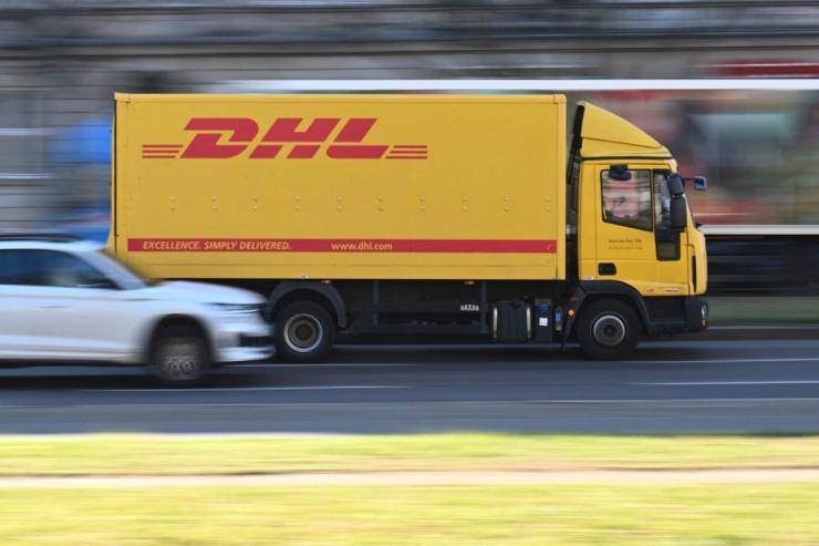 Photo of a DHL truck