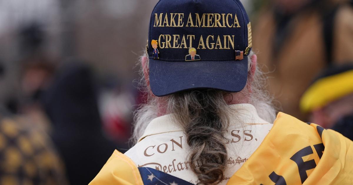 Republicans' view of economy darkens, poll finds