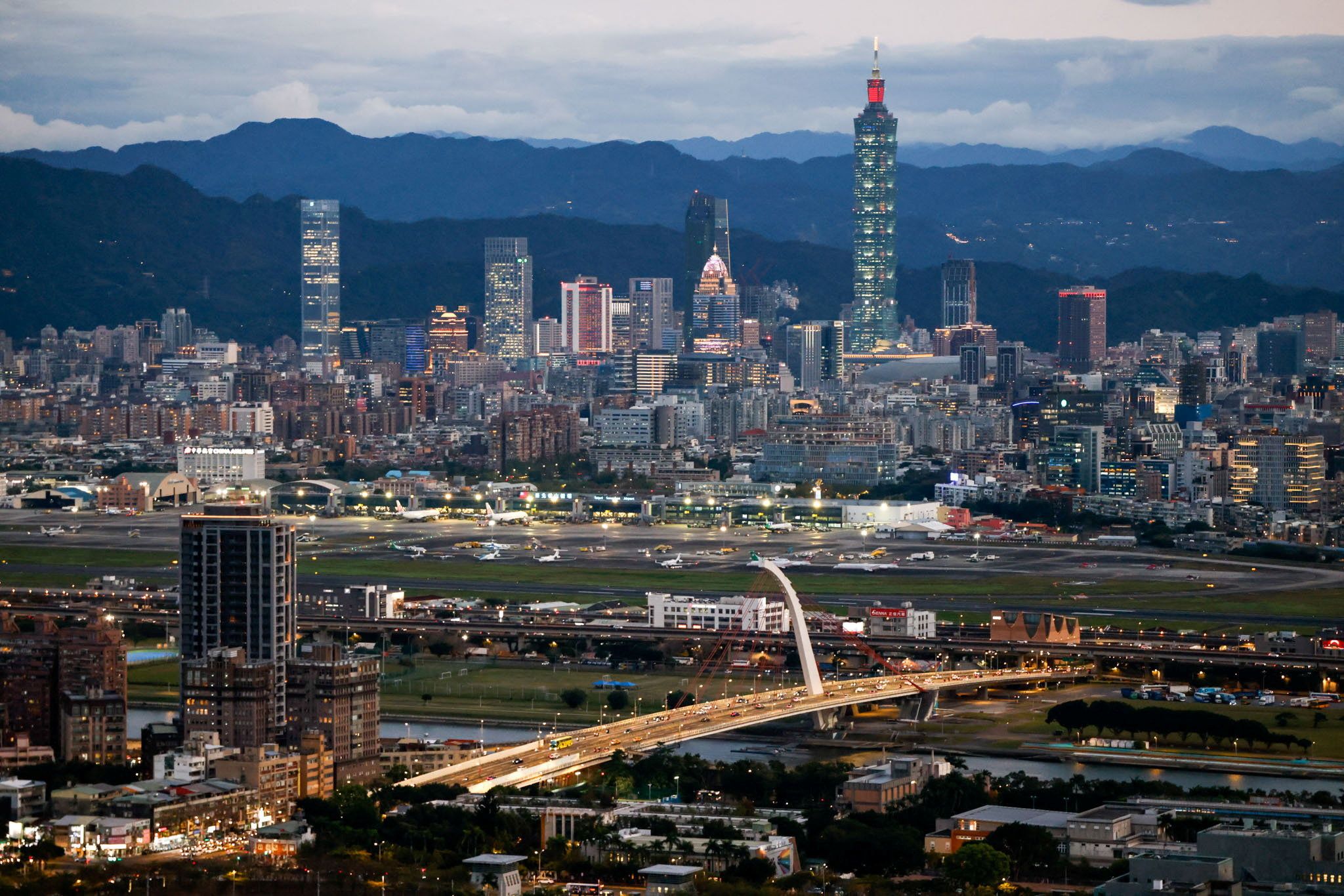 Taipei city skyline.