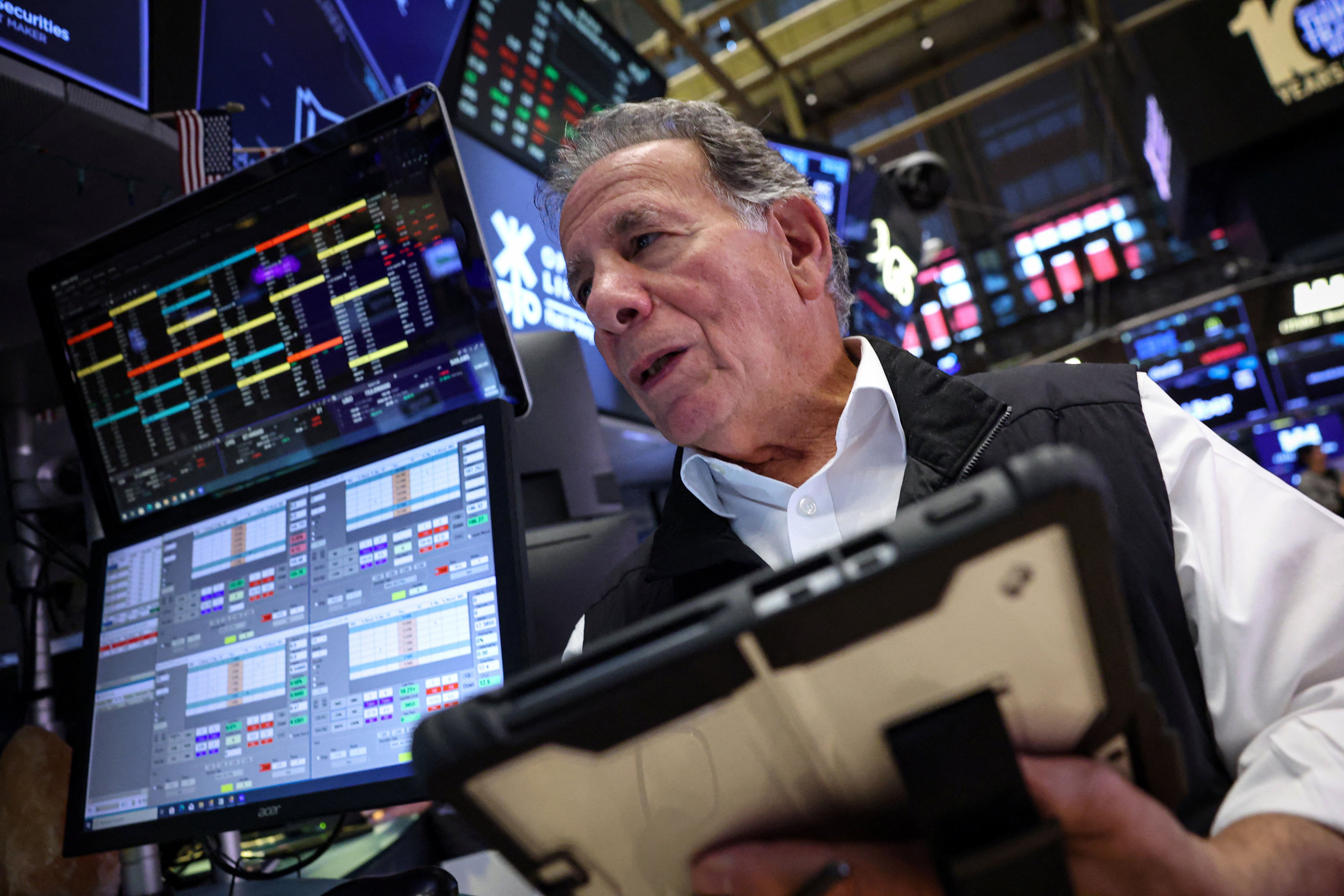 Foreign investors buy into US equities at record rate