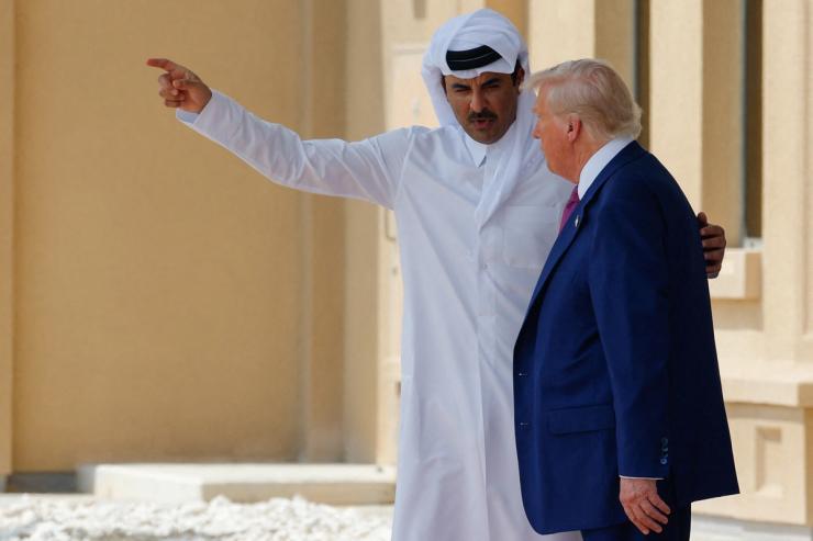 Donald Trump talks with Qatar’s Emir Tamim bin Hamad Al Thani