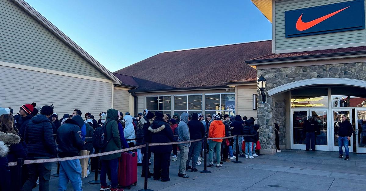 Black Friday spending reflects K-shaped US economy