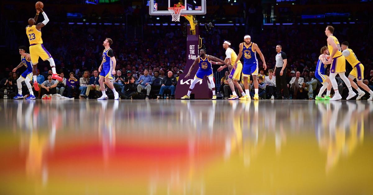 What the LA Lakers ‘firesale' says about sports investing