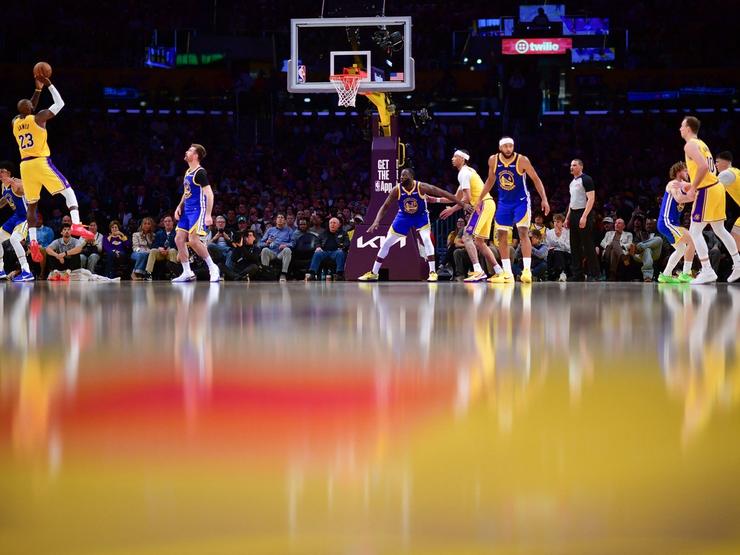 Los Angeles Lakers