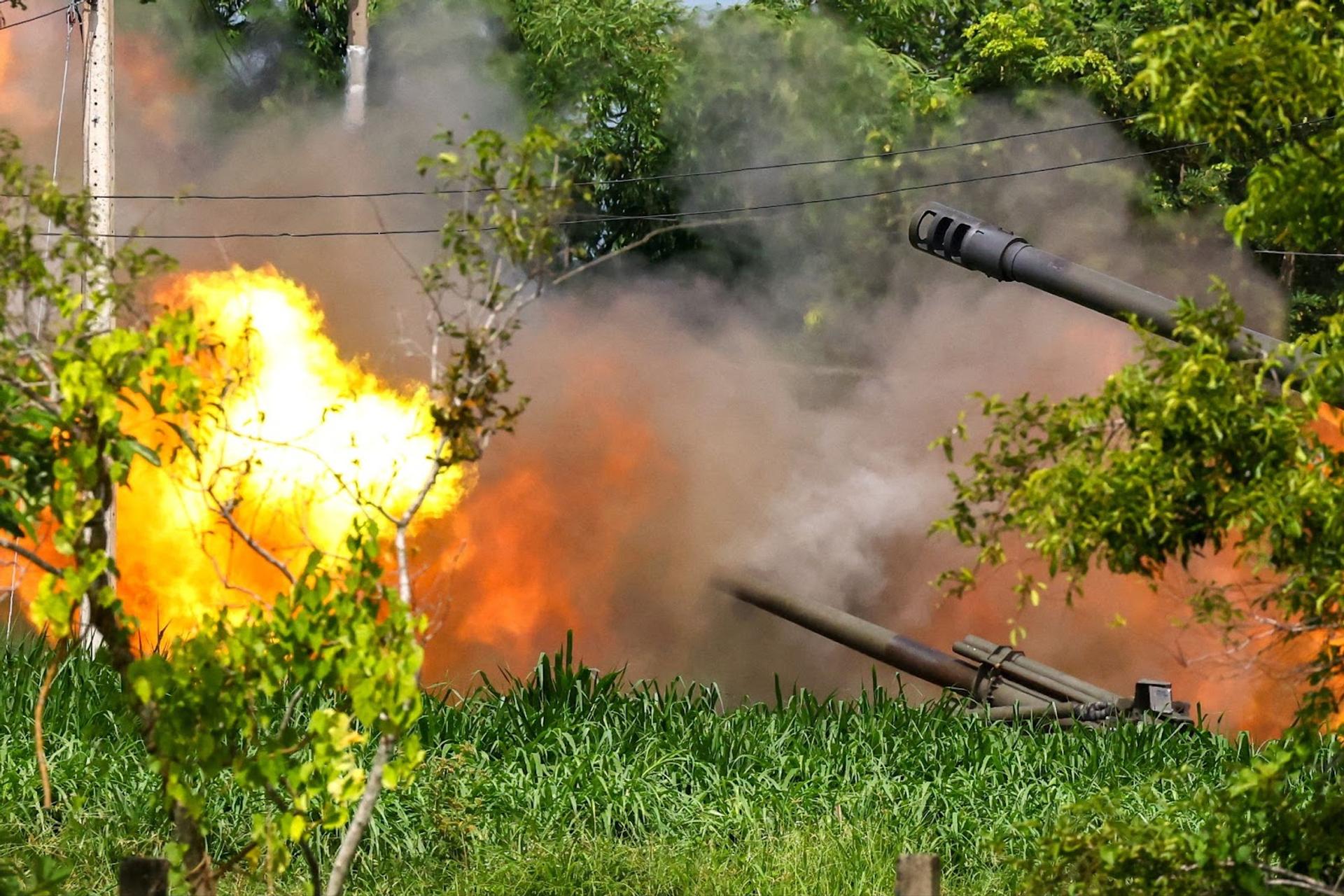 Thailand’s army firing artillery shells at Cambodia. 