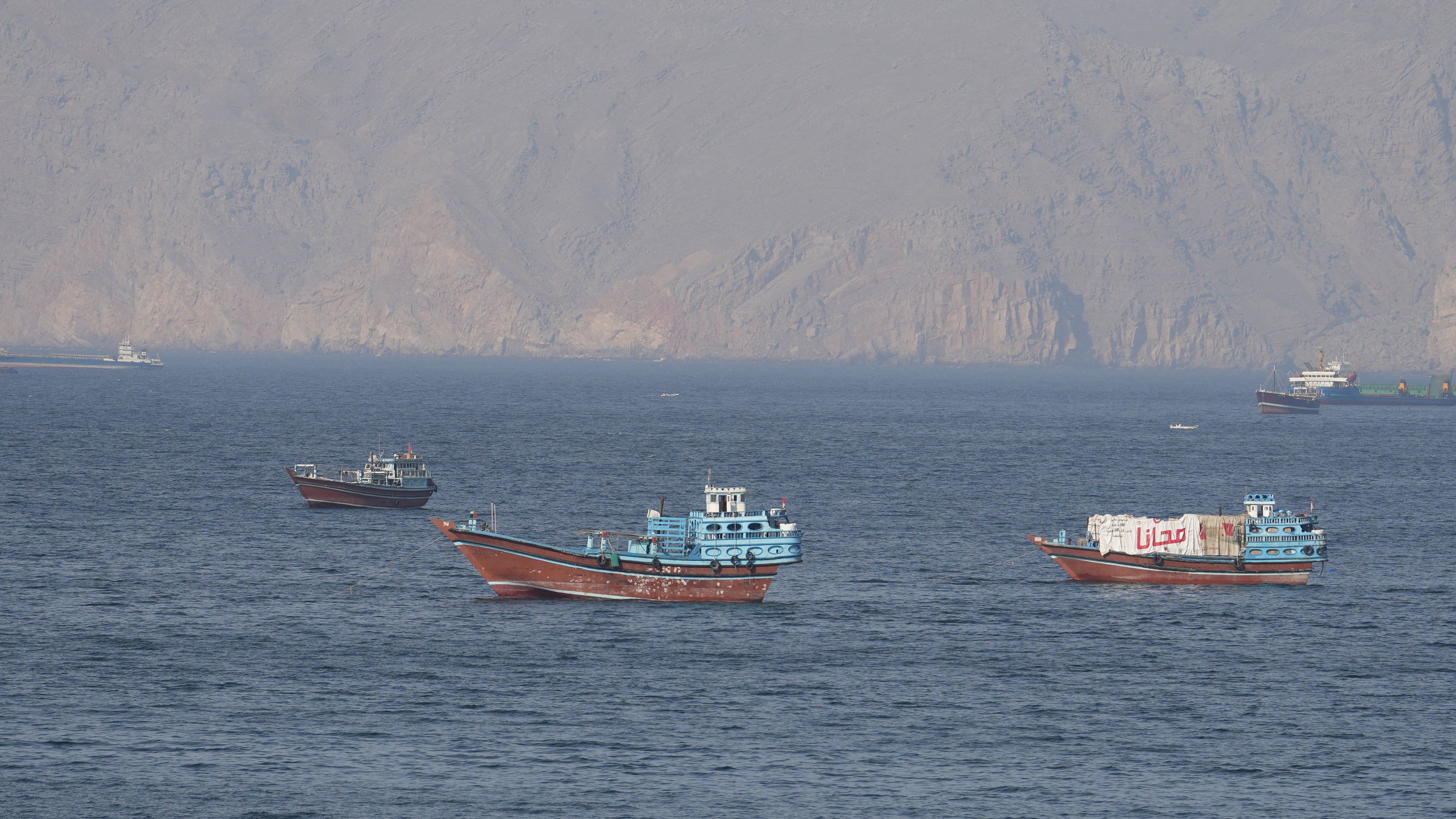 Ships and tankers in the Strait of Hormuz