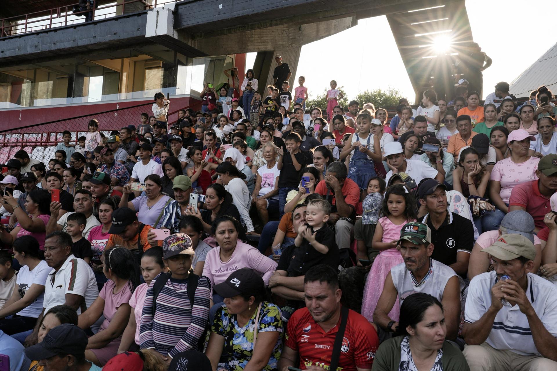 Colombians displaced by the ELN. 