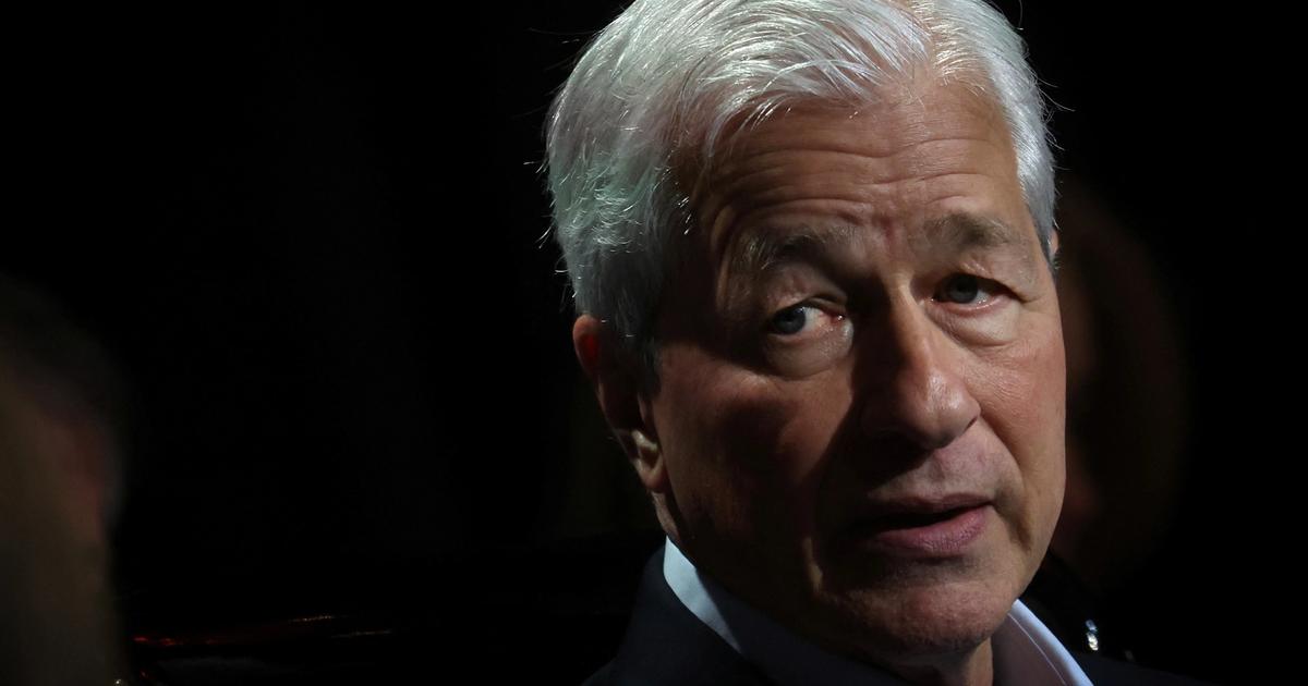 Trump sues JPMorgan, Jamie Dimon over alleged âdebankingâ