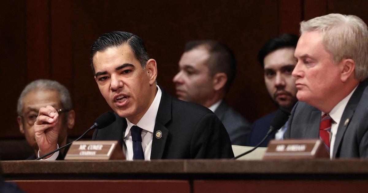 Photograph accompanying A DC fixer's pitch to House Democrats: subpoena the crypto scammers, spare the tech giants