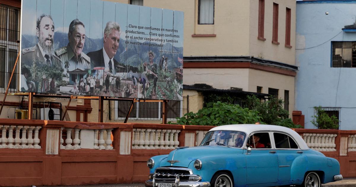 Trump aides, allies portray military force in Cuba as last resort