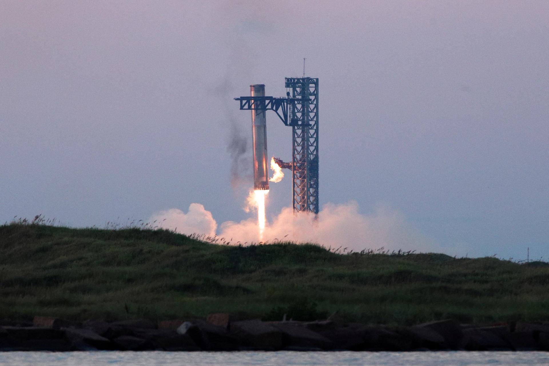 Starship's booster landing at the Boca Chica, Texas launch site.