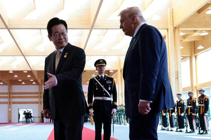 South Korean President Lee Jae Myung and Donald Trump.