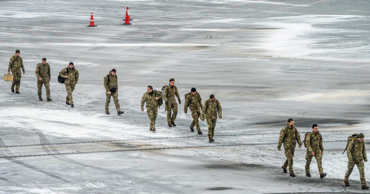 Trump to hold Greenland talks in Davos as Europeâs alarm mounts