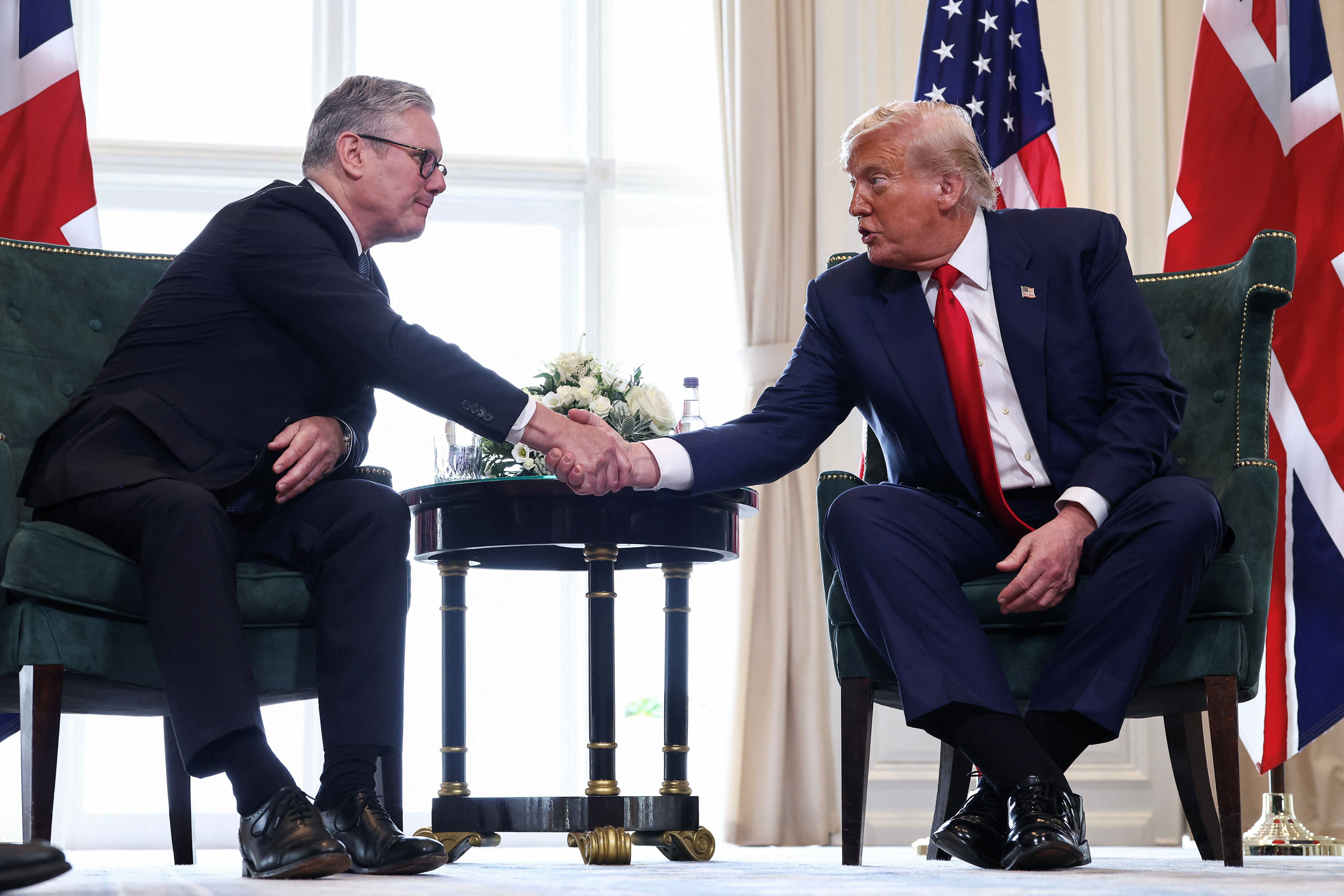 Izrael napovedal dnevne prekinitve vojaških aktivnosti za pomoč v Gazi