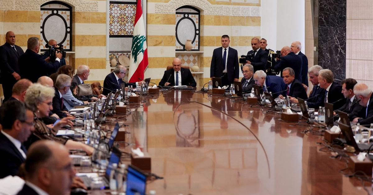 Gulf offers Lebanon funds if Hezbollah disarms