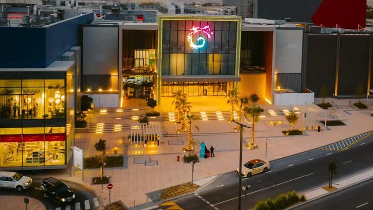Festival Plaza, the urban lifestyle mall in Dubai South.