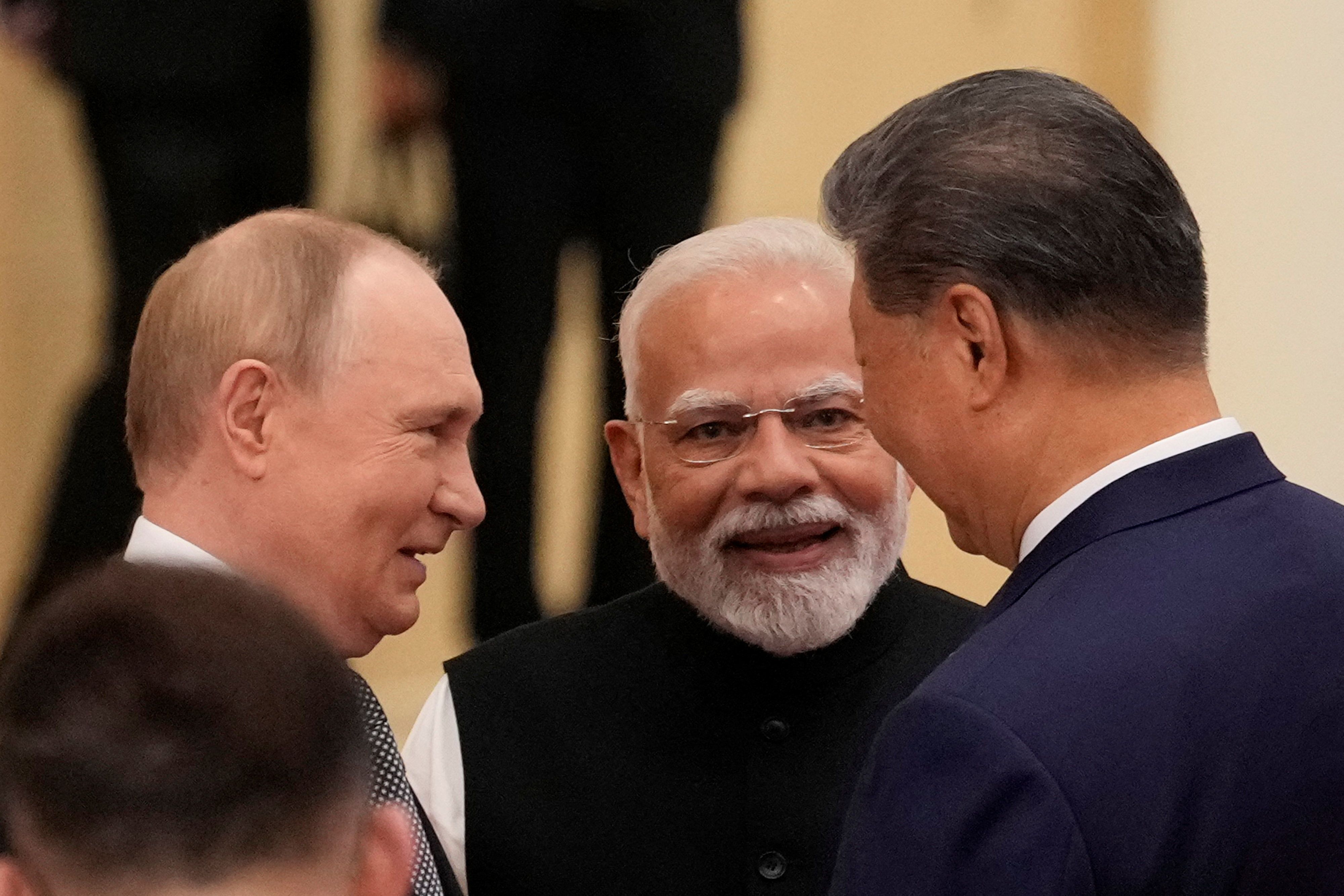 Modi, Putin signal unity at China summit