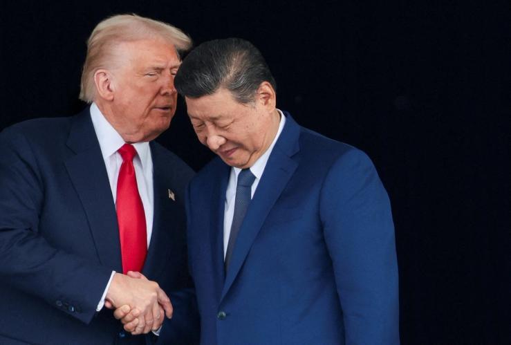 US President Donald Trump and Chinese President Xi Jinping in South Korea.