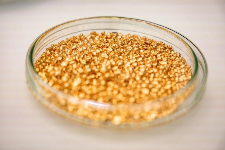 Gold granulate.