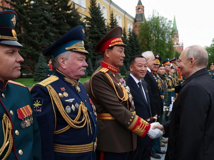 Putin with military leaders. Sputnik/Vyacheslav