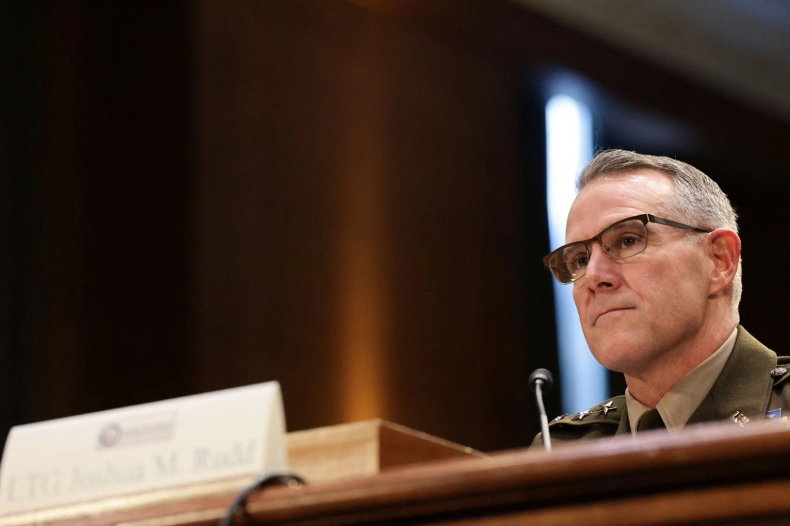 Teniente general Joshua Rudd