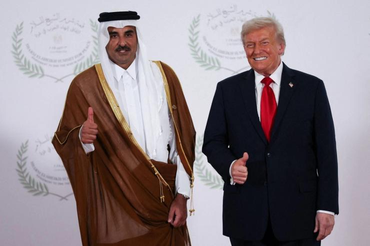 US President Donald Trump and Emir of Qatar Sheikh Tamim ibn Hamad Al Thani.