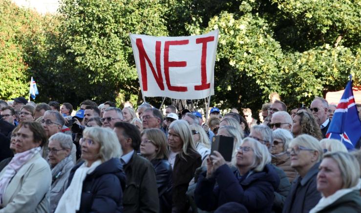 Voters at a “no” campaign rally in Iceland.