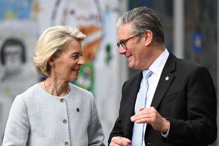 President of the European Commission Ursula von der Leyen and UK Prime Minister Keir Starmer.
