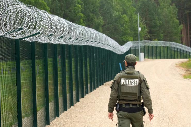 Estonian police patrols the Estonian-Russian border