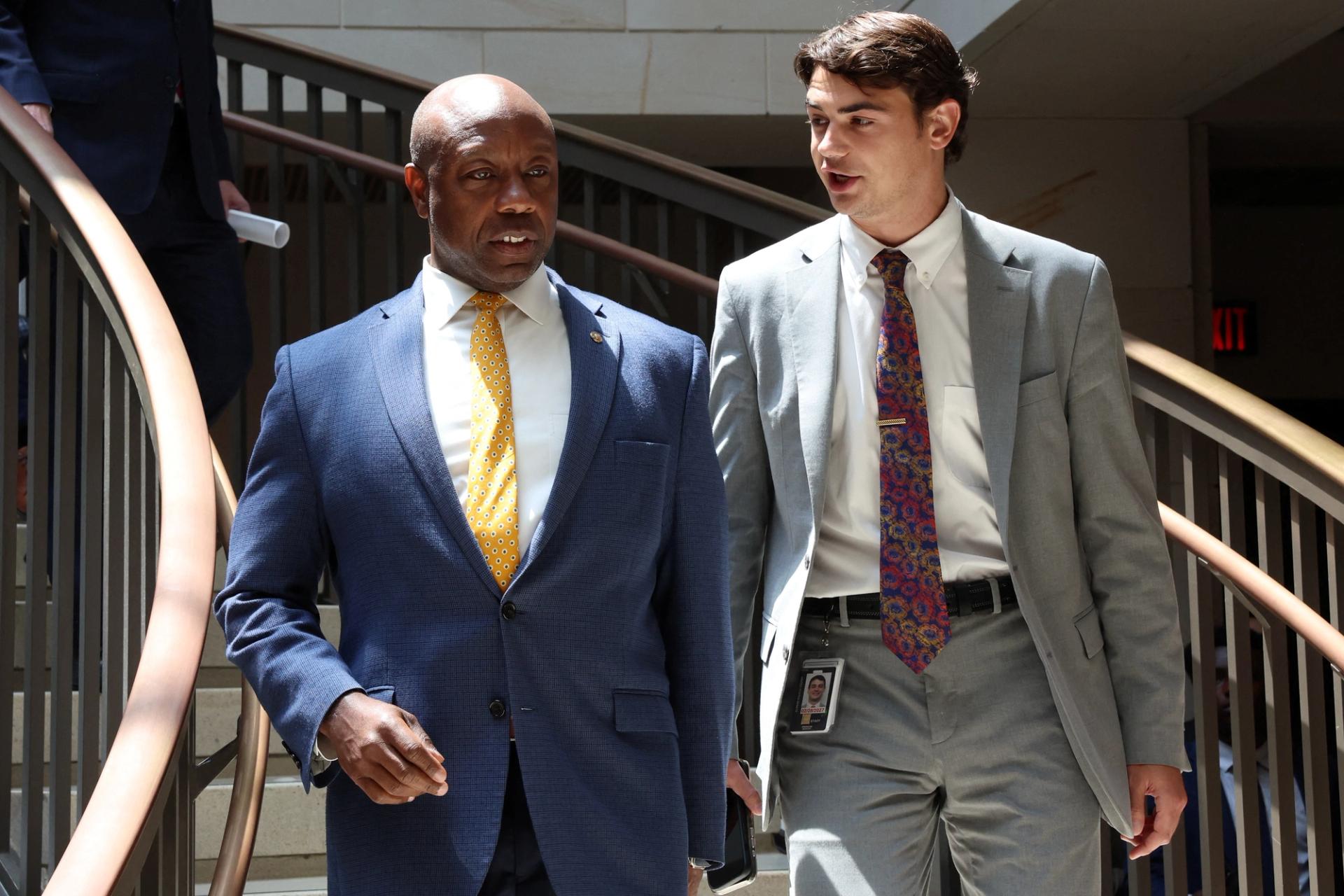 National Republican Senatorial Committee Chair Tim Scott, R-S.C., at left