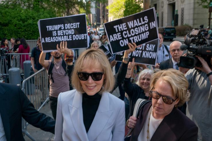 E. Jean Carroll, former U.S. President Donald Trump rape accuser, departs Manhattan Federal Court as the civil case goes into deliberations, in New York City, U.S., May 8, 2023. REUTERS/David ‘Dee’ Delgado