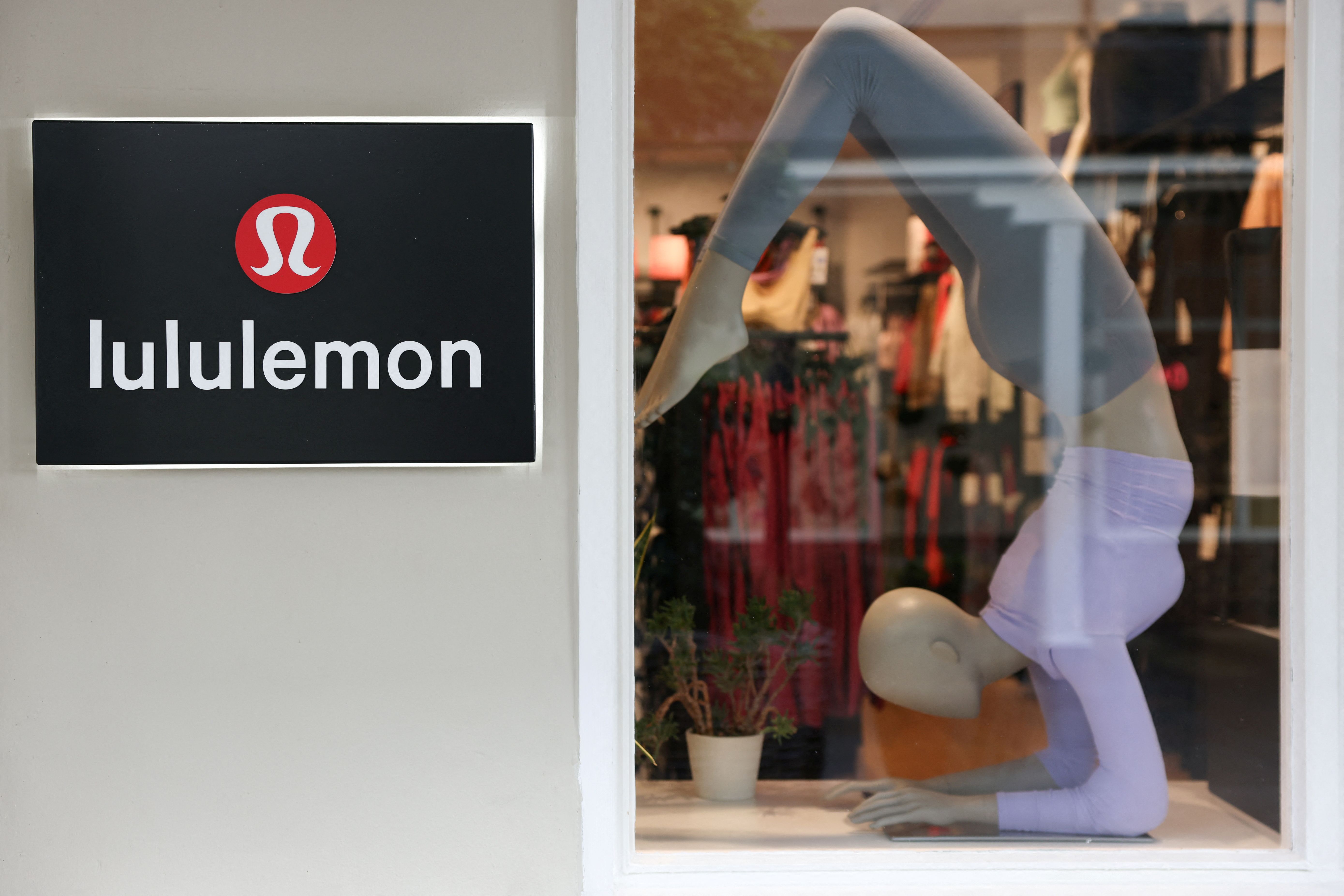 Lululemon storefront