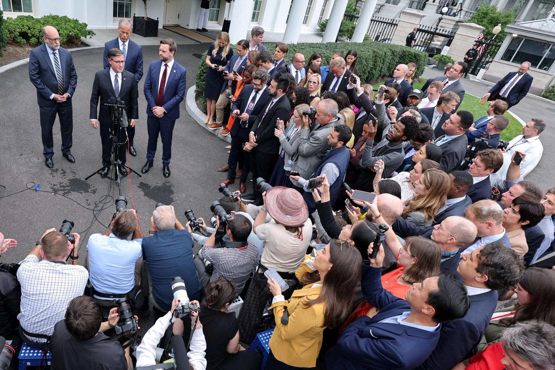 Republicans meet the press following the White House shutdown meeting