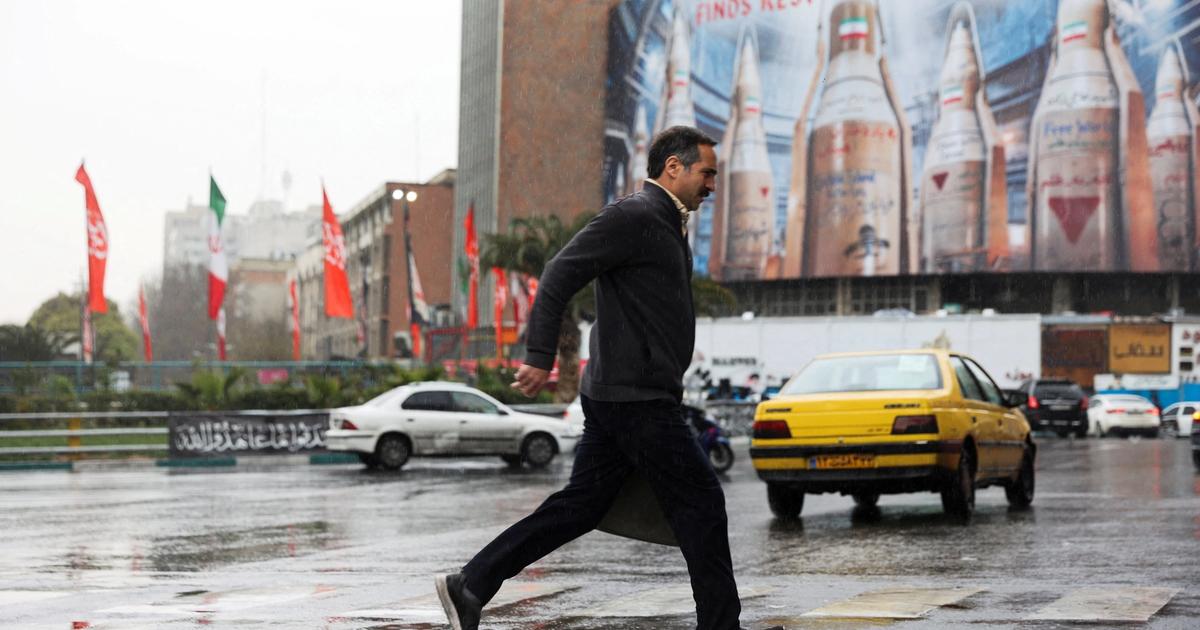 US carries out fresh Iran strikes