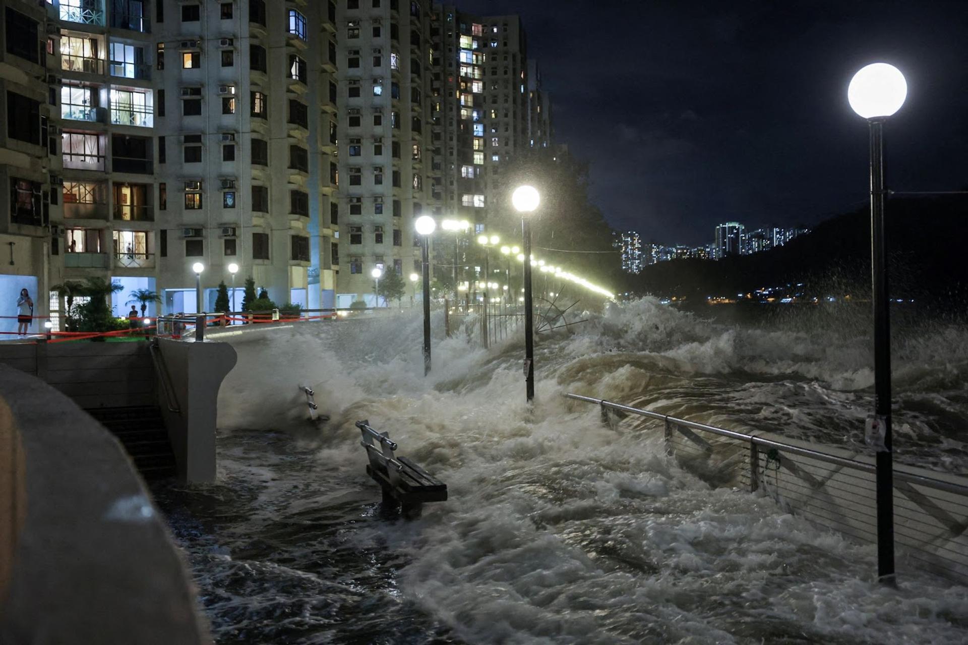 A photo of the storm making landfall in Hong Kong. 