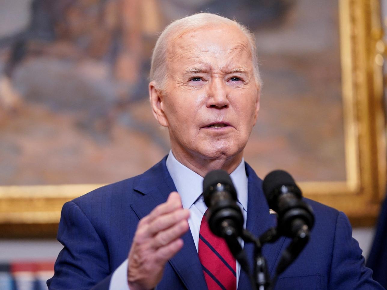 U.S. President Joe Biden speaks about student protests at U.S. universities, amid the ongoing conflict between Israel and Hamas, during brief remarks in the Roosevelt Room at the White House in Washington, U.S., May 2, 2024. REUTERS/Nathan Howard