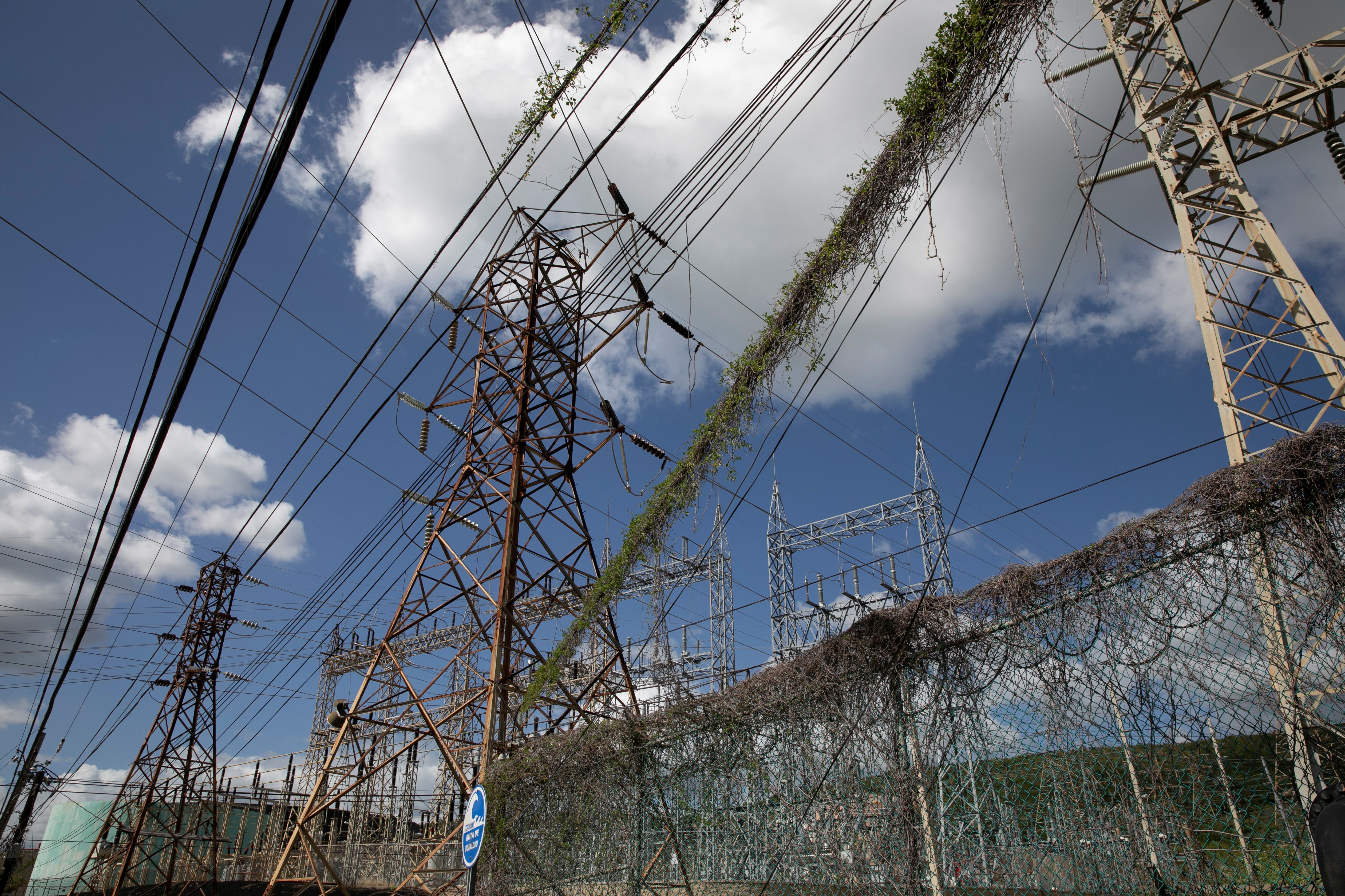  Filter  Media Type  Category  Date  Region  Source  Language Clear All Apply  Trending  Editors’ Choice  Story Clusters  Today in History  Reuters Video of Iran Crisis  Reuters Stills of Iran Crisis  Reuters-Verified UGC Relating to Iran Crisis  Entertainment and Lifestyle  Science, Technology and Nature  Business and Finance  Sports Visuals  World News  Current Affairs  Latest News  Eyewitness and Viral Video  Health  Climate and Sustainability  Human Interest Stories  Top Photos  Top Video  Photo Collections  The Wider Image  Personal Stories  Video Timelines  Explainers  Aerial View  City Shots  Spanish Video Online  Portuguese Video Online High-tension electrical power lines are seen at the Costa Sur power plant after an earthquake in Guayanilla  ALL  My Shortcuts All Pictures Video Text Audio Graphics Packages  My Subscription  Grid  List Sort by: Newest First 4 items Save Search  set notifications 10/01/2020 00:00 PUERTORICO-QUAKE/ High-tension electrical power lines are seen at the Costa Sur power plant after an earthquake in Guayanilla REUTERS 09/01/2020 22:21 PUERTORICO-QUAKE/ High-tension electrical power lines are seen at the Costa Sur power plant after the earthquake in Guayanilla REUTERS 09/01/2020 00:00 PUERTORICO-QUAKE/ High-tension electrical power lines are seen at the Costa Sur power plant after the earthquake in Guayanilla REUTERS 09/01/2020 00:00 PUERTORICO-QUAKE/ High-tension electrical power lines are seen at the Costa Sur power plant after the earthquake in Guayanilla REUTERS Sports Visuals World News Current Affairs Reuters Video of Iran Crisis Reuters Stills of Iran Crisis Reuters-Verified UGC Relating to Iran Crisis Entertainment and Lifestyle Science, Technology and Nature Business and Finance   Back to results    High-tension electrical power lines are seen at the Costa Sur power plant after the earthquake in Guayanilla, Puerto Rico.