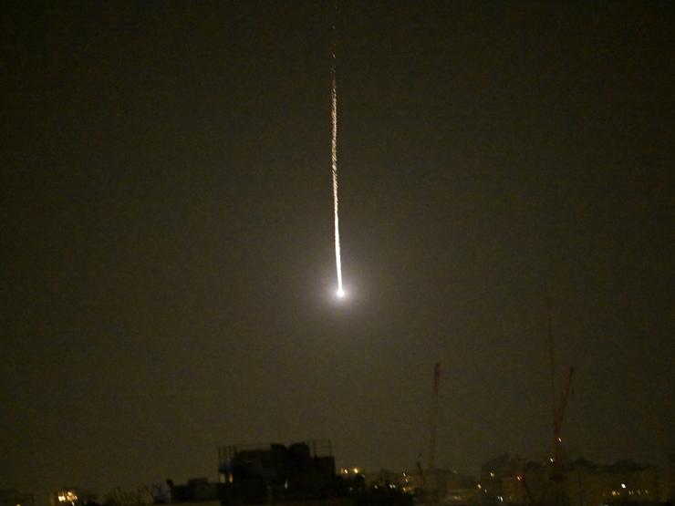 An Iranian missile flies toward Israel.