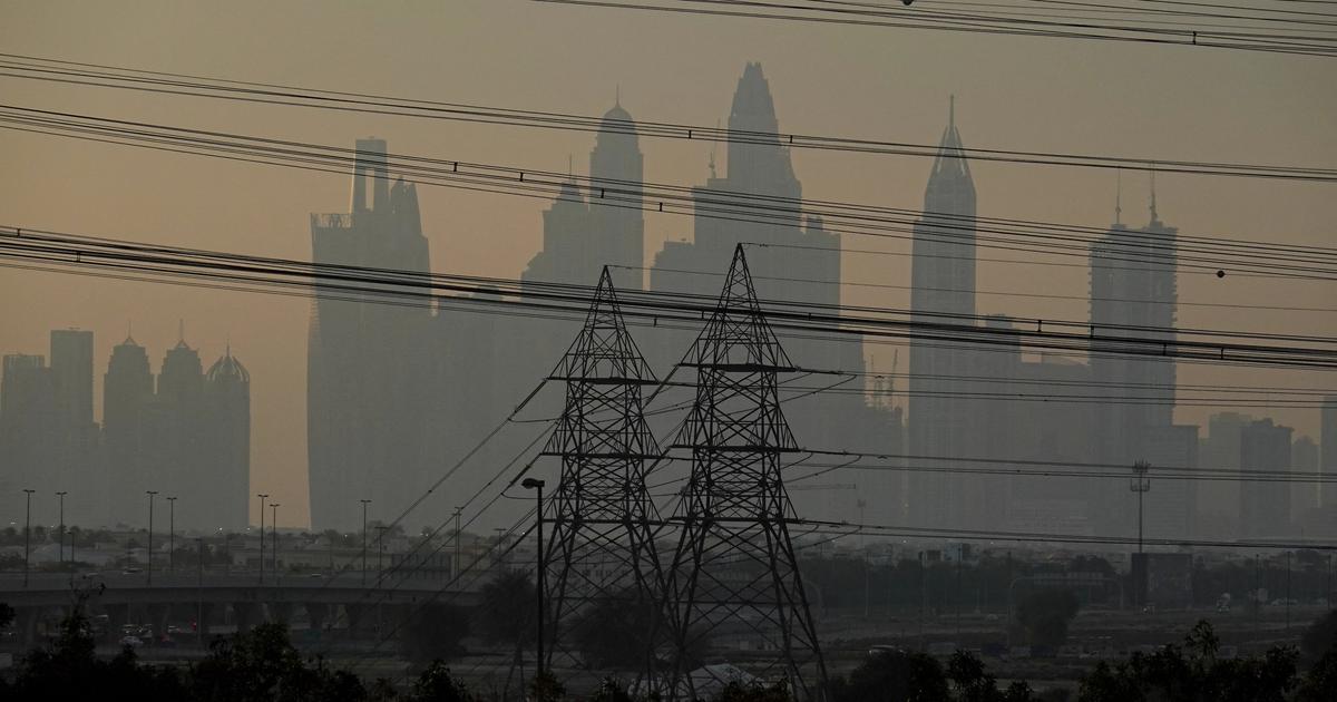 UAE employers plan to cut staff, pushed by uncertainty