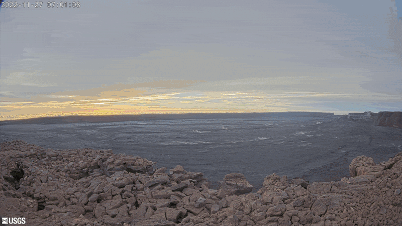A GIF shows the progression of Mauna Loa’s eruption over the course of Sunday and early Monday.