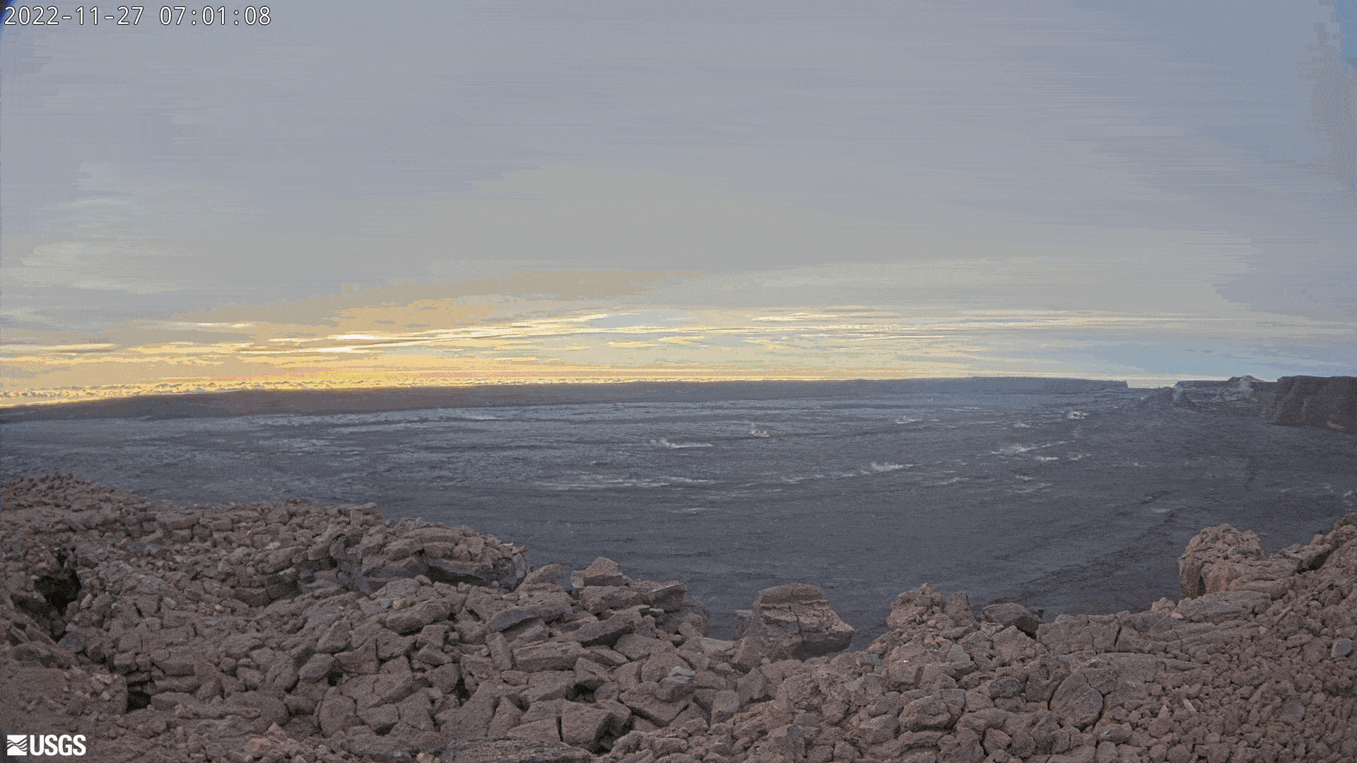 A GIF shows the progression of Mauna Loa's eruption over the course of Sunday and early Monday.