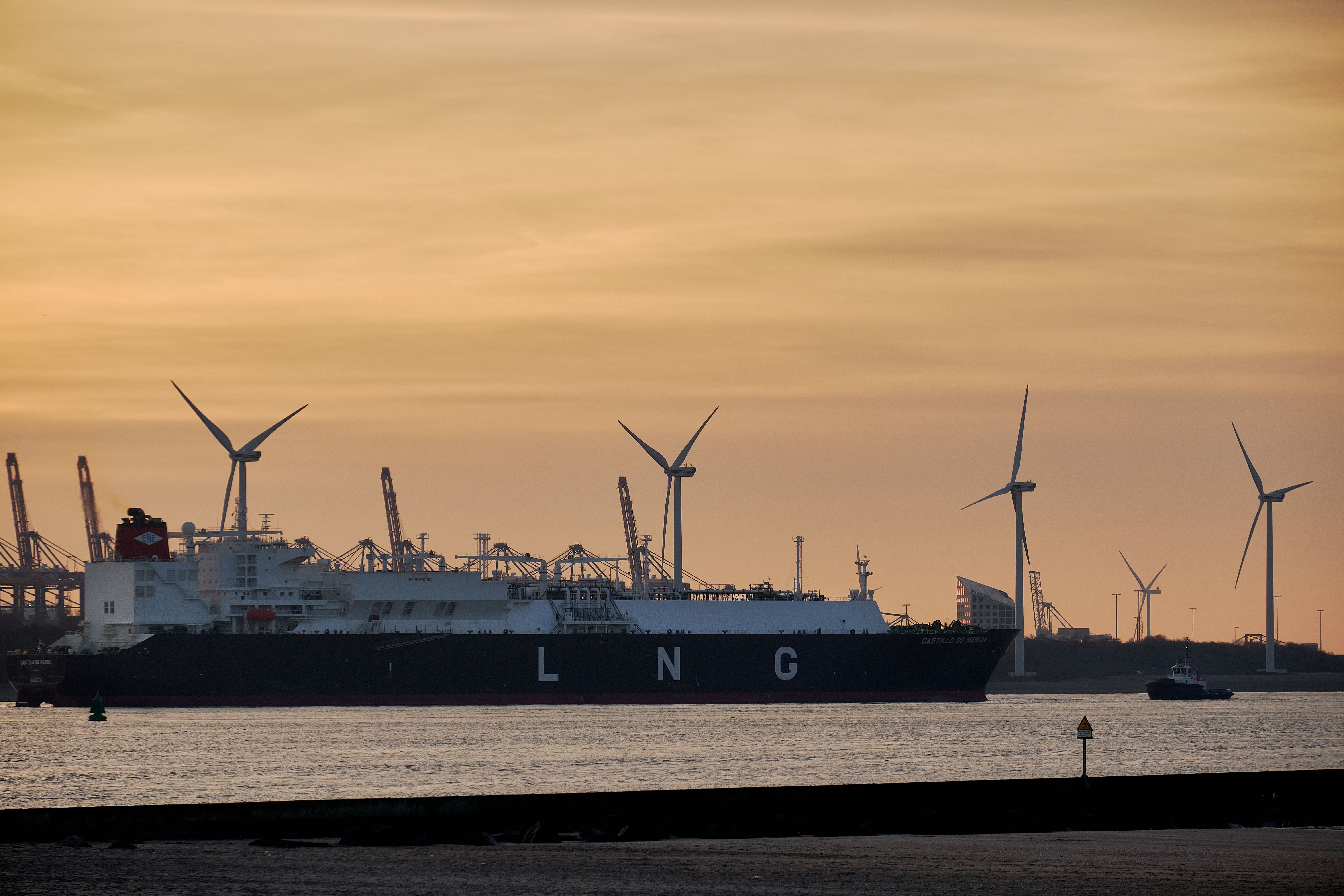 A ship carrying liquefied natural gas