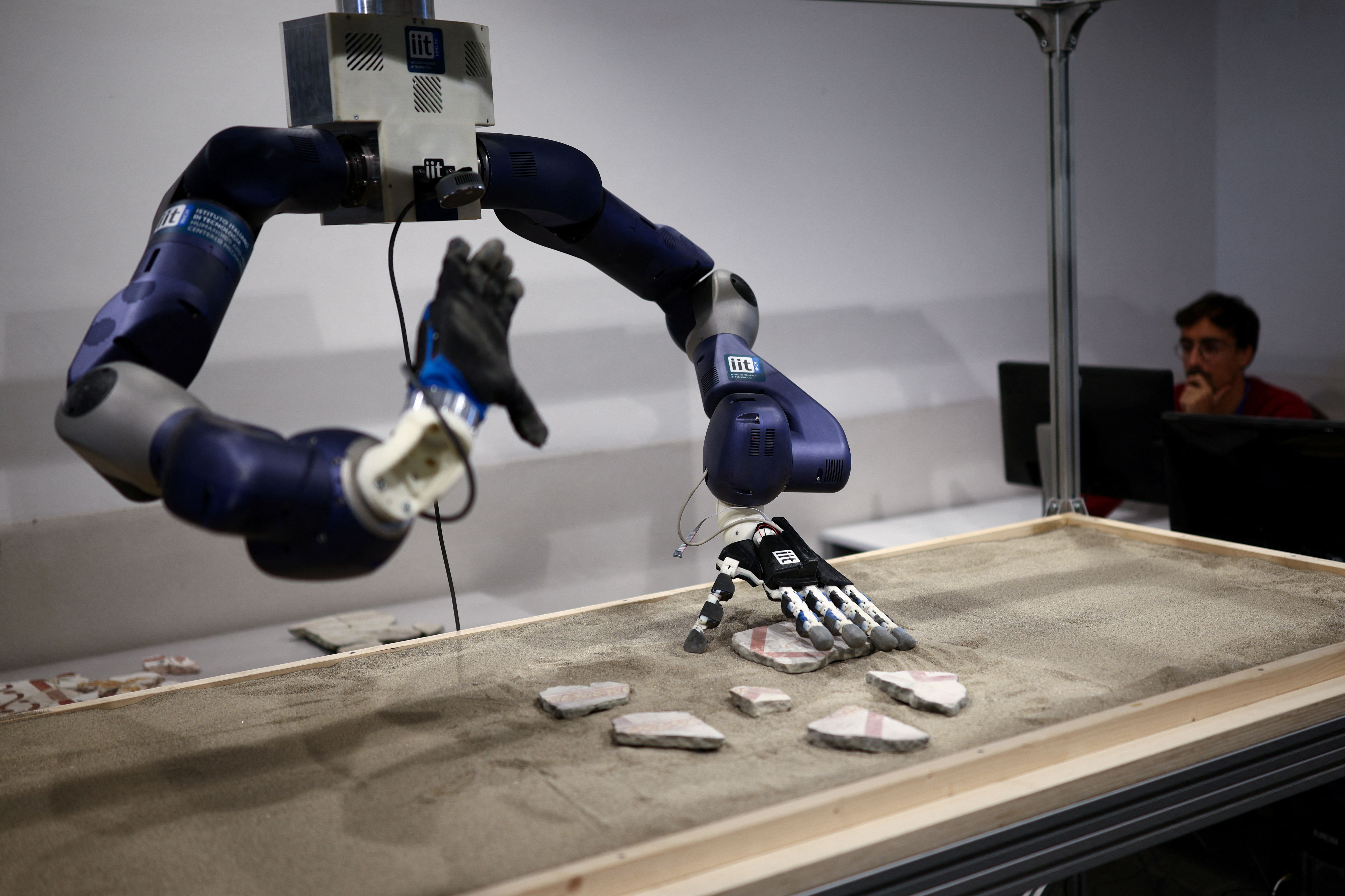 Robot assistant helps archaeologists piece together Pompeii’s frescoes.