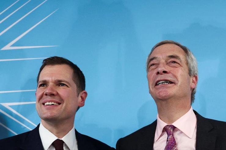 Robert Jenrick, a prominent Conservative, and Nigel Farage, leader of Reform UK.